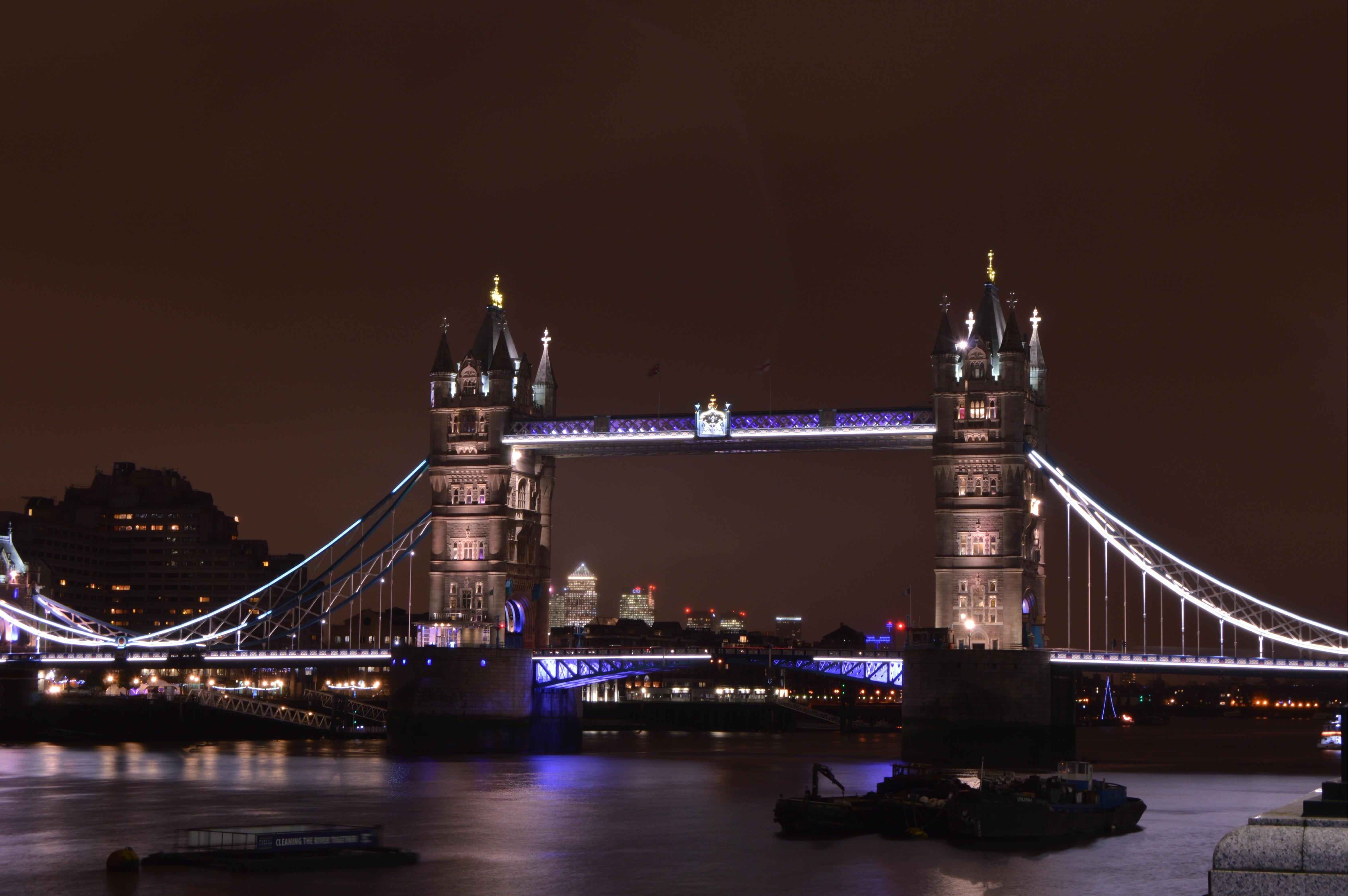 Tower Bridge London Skyline | Giclée op canvas